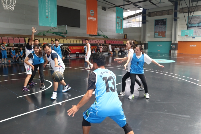 环湖路梦之队（资源开发党支部）VS曼巴精神队（宜石、石泸联合党支部） (3)